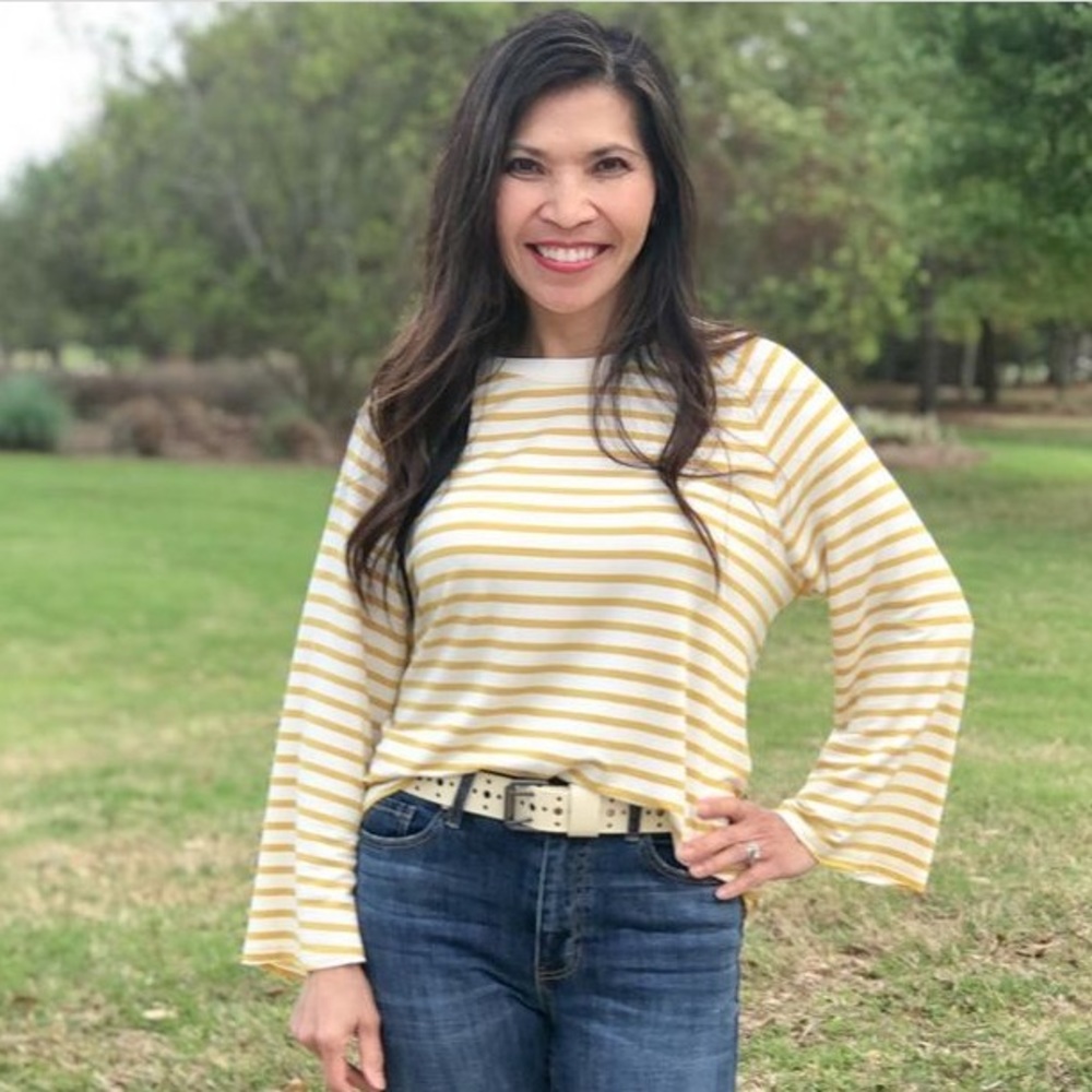 Cabi Spring 2021 Standard Sweatshirt